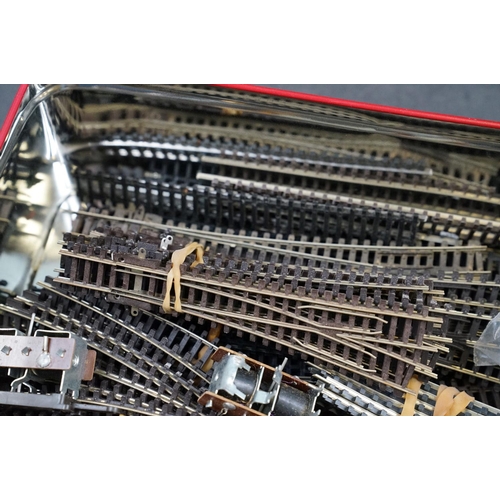 17 - Quantity of N gauge track featuring various straights and curves, includes 5 x boxes (Peco, Roco & M... 