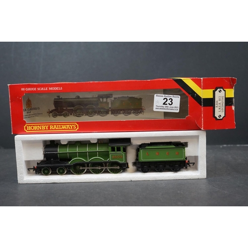 23 - Two boxed Hornby OO gauge locomotives to include R855 LNER Loco Flying Scotsman and R866 LNER B12 Lo... 