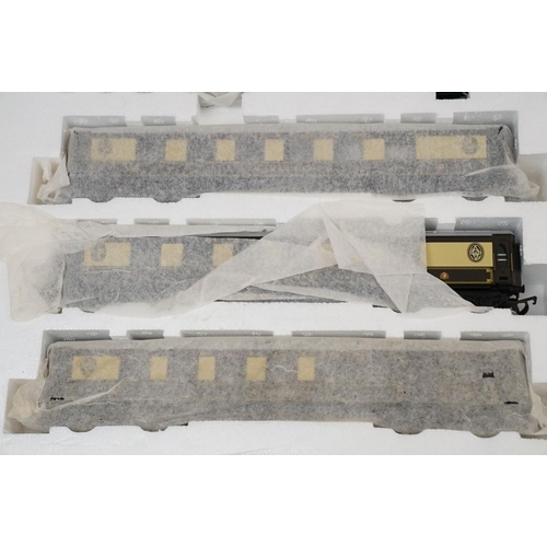 26 - Boxed Hornby OO gauge R1087 Venice Simplon Orient Express British Pullman electric train set with BR... 