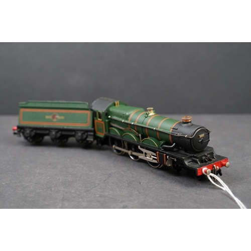 34 - Hornby Dublo Denbigh Castle locomotive with tender in BR green, within custom red box