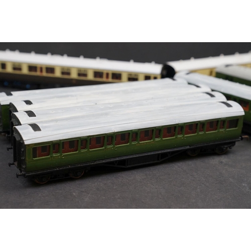 36 - Six Grafar OO gauge items of rolling stock all featuring Southern Railway coaches plus 3 x other OO ... 