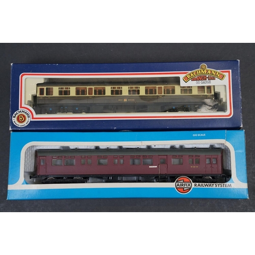 39 - Ten OO gauge items of rolling stock coaches to include 3 x boxed Airfix, 3 x boxed Bachmann, boxed A... 