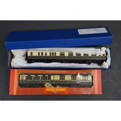 39 - Ten OO gauge items of rolling stock coaches to include 3 x boxed Airfix, 3 x boxed Bachmann, boxed A... 