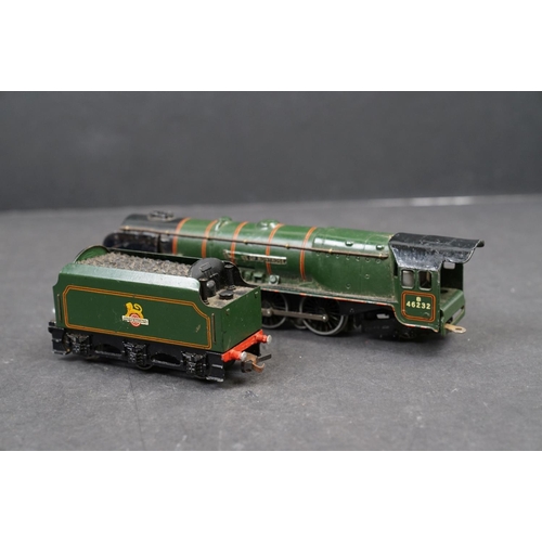 40 - Four Hornby Dublo 3 rail locomotives to include 2 x Duchess of Atholl and 2 x Duchess of Montrose