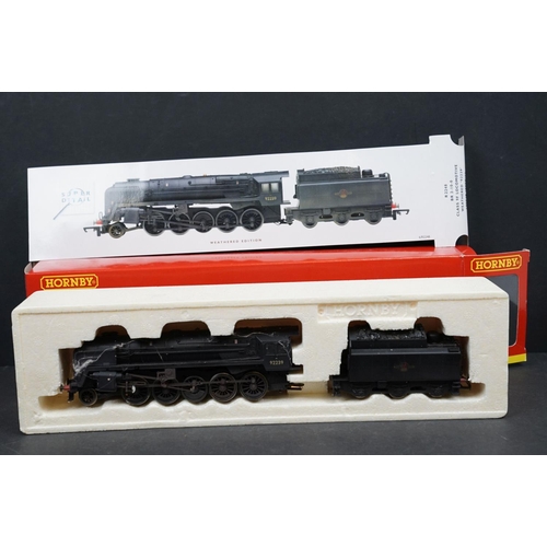 43 - Four boxed OO gauge locomotives to include 3 x Hornby (R2248 Super Deetail BR 2-10-0 Class 9F Locomo... 