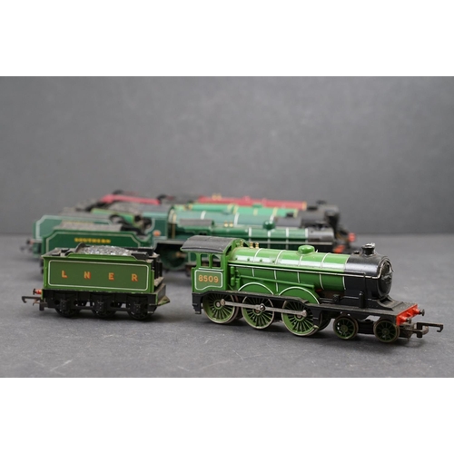 44 - 10 OO gauge locomotives with tender to include Triang Princess Elizabeth, Mainline Hinton Manor, Tri... 