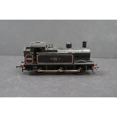 45 - 10 OO gauge locomotives to include Hornby Repton 926 Southern, Hornby Britannia, Airfix Royal Scots ... 