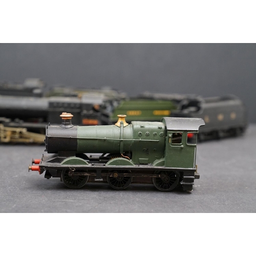 47 - Ten OO gauge built diecast locomotives to include Sir Walter Raleigh, 2-8-0 LMS in black with tender... 