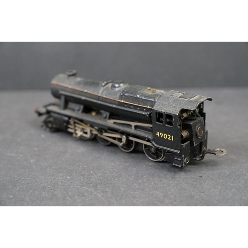 49 - Nine Hornby Dublo locomotives to include Barnstable, Duchess of Atholl, Duchess of Montrose, Corfe C... 