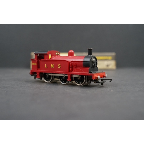 55 - Three boxed Wrenn OO gauge locomotives to include W2205 0-6-0 Tank Black BR, W2207 0-6-0 Tank SR and... 