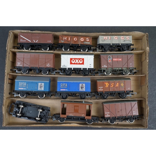 57 - Collection of Wrenn OO gauge model railway to include 12 x items of rolling stock, boxed and bagged ... 