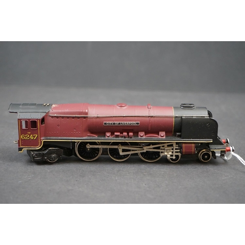 70 - Boxed Wrenn OO gauge W2227 4-6-2 City of Liverpool LMS locomotive, with original papers and instruct... 