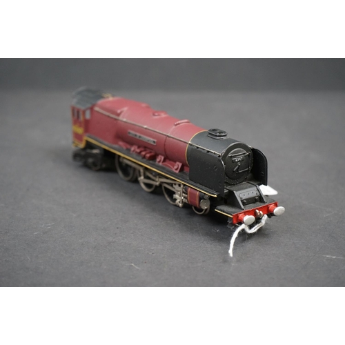 70 - Boxed Wrenn OO gauge W2227 4-6-2 City of Liverpool LMS locomotive, with original papers and instruct... 