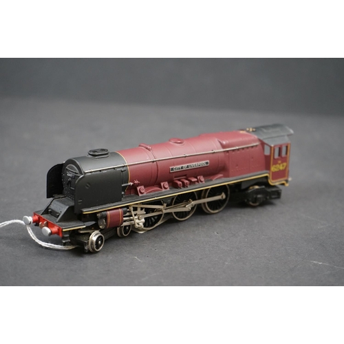 70 - Boxed Wrenn OO gauge W2227 4-6-2 City of Liverpool LMS locomotive, with original papers and instruct... 