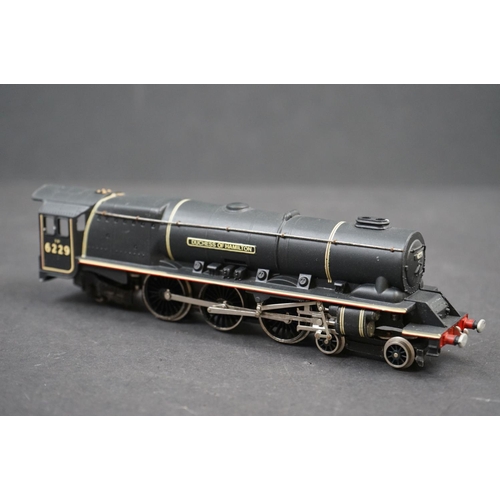 72 - Boxed Wrenn OO gauge W2241 4-6-2 Duchess of Hamilton LMS black locomotive  with original papers and ... 