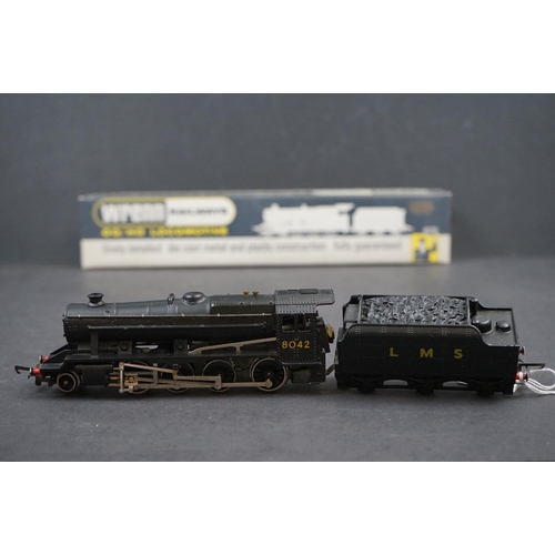 73 - Two boxed Wrenn OO gauge locomotives to include W2225 2-8-0 Freight LMS and W2260 4-6-0 Royal Scot L... 