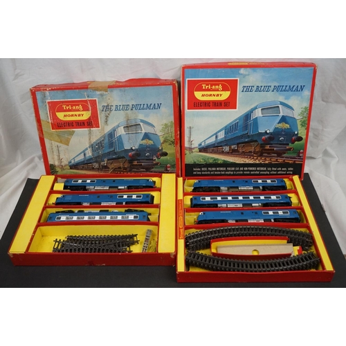 86 - Two boxed Triang Hornby OO gauge RS52 The Blue Pullman electric train set, both with locomotives and... 