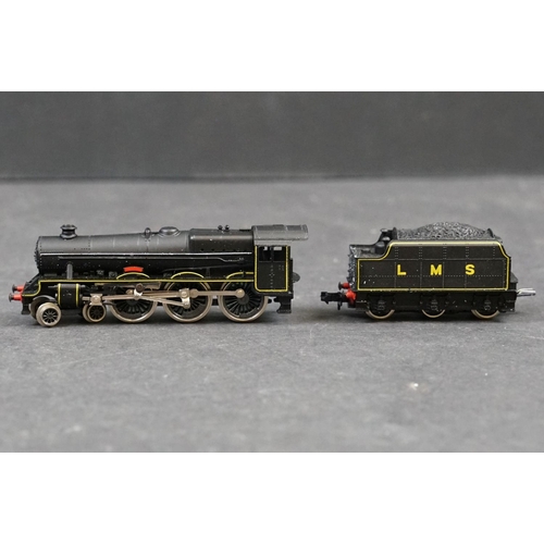 9 - Five boxed / cased N gauge locomotives to include 2 x Peco Jubilee NL-21, Arnold Rapido 0244, and 2 ... 