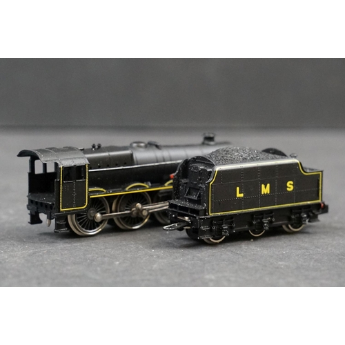 9 - Five boxed / cased N gauge locomotives to include 2 x Peco Jubilee NL-21, Arnold Rapido 0244, and 2 ... 