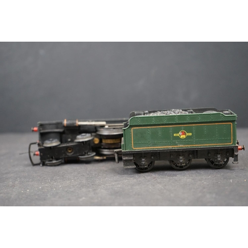 91 - Three OO gauge locomotives to include diecast Wrenn Cardiff Castle 4-6-0 with tender, Mainline JOEM ... 