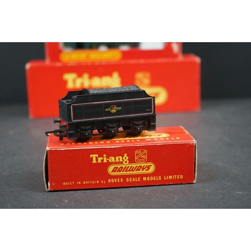 92 - Three boxed OO gauge locomotives to include 2 x Triang (R251 0-6-0 Class 3F Tender Loco black livery... 