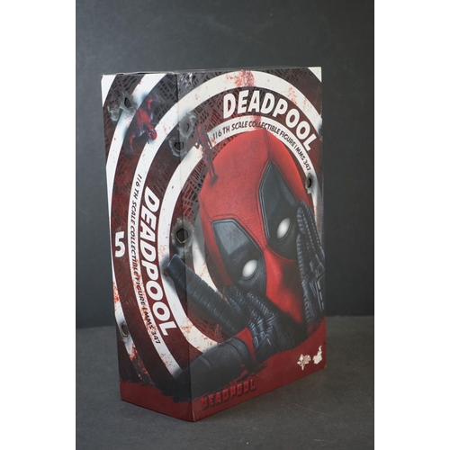 1005 - Boxed Hot Toys Movie Masterpiece Marvel 1/6 scale Deadpool MMS347 figure, complete and excellent