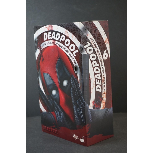 1005 - Boxed Hot Toys Movie Masterpiece Marvel 1/6 scale Deadpool MMS347 figure, complete and excellent