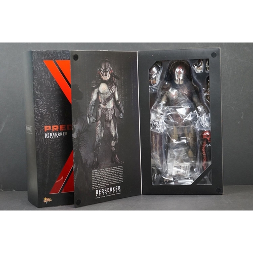 1024 - Boxed Hot Toys Movie Masterpiece 1/6 Predators Berserker Predator figure, appearing complete and exc... 