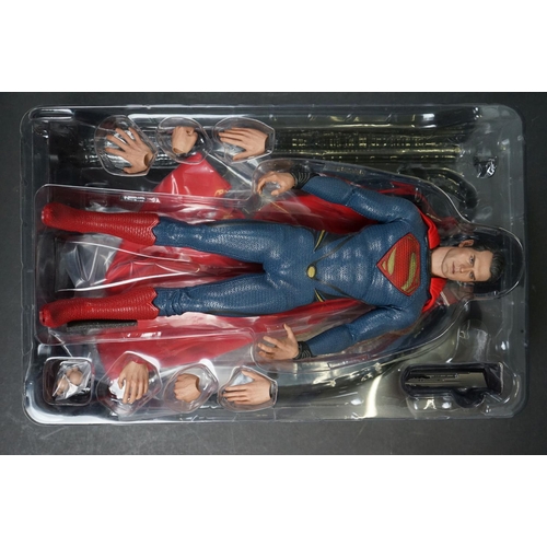 1026 - Boxed Hot Toys Movie Masterpiece DC Direct 1/6 MMS200 Collectors Edition Superman Man of Steel figur... 