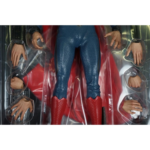 1026 - Boxed Hot Toys Movie Masterpiece DC Direct 1/6 MMS200 Collectors Edition Superman Man of Steel figur... 