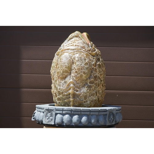 1045 - Boxed Sideshow Collectables 1:1 scale Alien egg prop replica, in good condition with outer box (oute... 