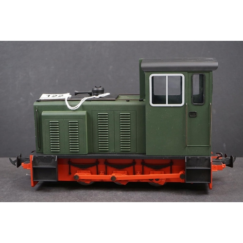 122 - British Model Supply Baguley Drewry Diesel O scale electric 0-6-0 locomotive in green/black/red live... 