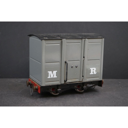 125 - Five Mamod Steam Railway O gauge metal items of rolling stock, all marked MR to livery, excellent co... 