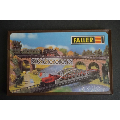 150 - 19 Boxed and unbuilt N gauge plastic model kits to include Ratio, Faller, KeilKraft, and Pola, unche... 