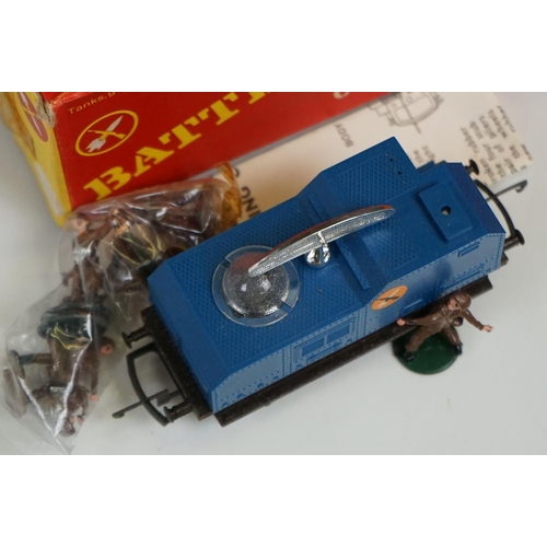 151 - Two boxed OO gauge Hornby Battle Space Combat Unit R567 Radar Tracking Command Car, gd with fair box... 