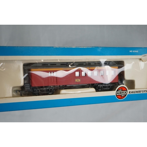 152 - Boxed Airfix OO gauge 54170-5 Central Pacific Jupiter 4-4-0 Locomotive with tender plus 2 x boxed it... 