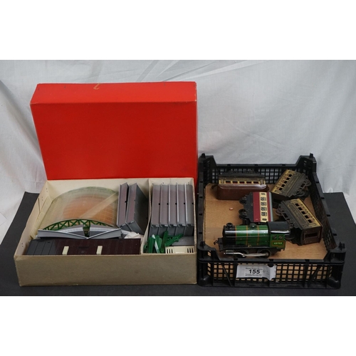 155 - Boxed Hornby OO gauge R6 Central Station appearing complete together with a Hornby O gauge tin plate... 