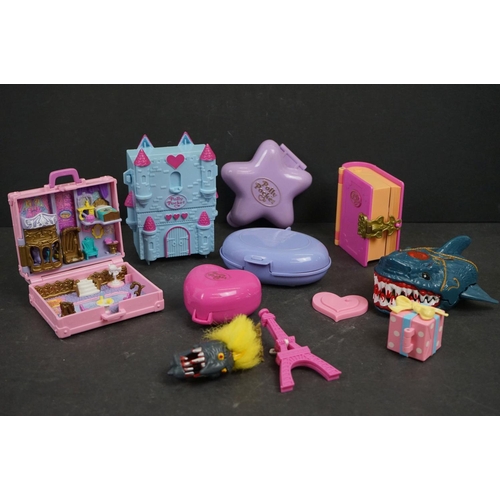 1048 - Seven Bluebird Polly Pocket playsets and figures to include Precious Puppies, Boutique Suitcase, etc... 