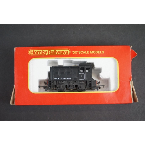 106a - Five boxed OO gauge locomotives to include 3 x Hornby (R863 Brush Type 4 Diesel Electric Loco, R253 ... 