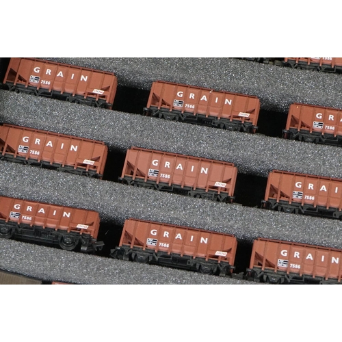 117 - 64 N gauge items of rolling stock contained within 3 x flight cases, includes Peco, Graham Farish, G... 