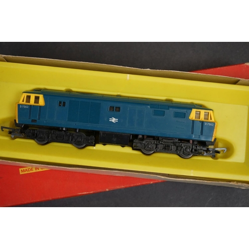 159 - Four boxed OO gauge locomotives to include 3 x Hornby (R307 BR Class 47 City of Norfolk, R398 LNER C... 