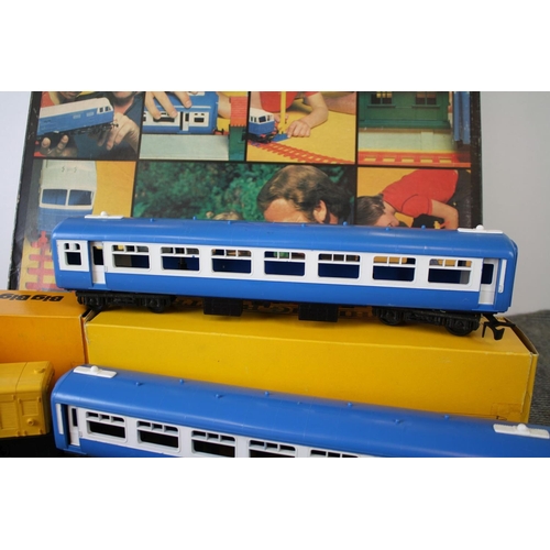 158 - Boxed Novo The Big Big Passenger Train The Complete Train Set (appearing complete) plus a boxed Big ... 