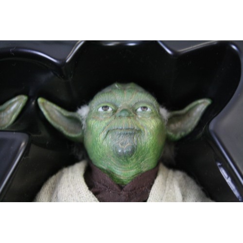 1008 - Boxed Hot Toys Movie Masterpiece 1/6 scale Star Wars Yoda MMS369 figure, complete and excellent