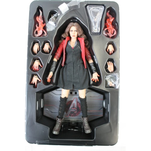 1006 - Boxed Hot Toys Movie Masterpiece Marvel 1/6 scale Scarlet Witch MMS301 figure, complete and excellen... 