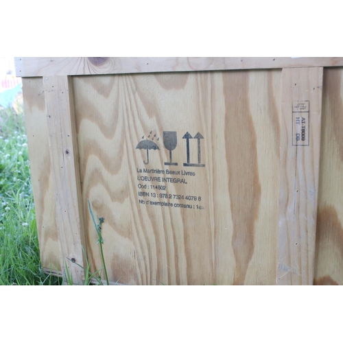 452 - Yves Saint Laurent Haute Couture (L'Oeuvre Integral 1962 - 2002) - Custom Made Wooden Cabinet, limit... 