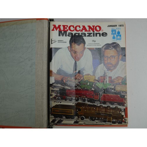 235 - Meccano ephemera - Large quantity of magazines and books from the mid 20th C onwards to include The ... 