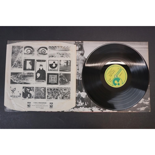 1116 - Vinyl - Syd Barrett 2 UK pressing albums - The Madcap Laughs UK 1st press 1970 Harvest Records, No E... 