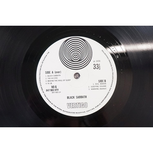 1131 - Vinyl - Black Sabbath - Black Sabbath. Original UK 1970 Large Swirl Vertigo Label Pressing (Dunbar c... 