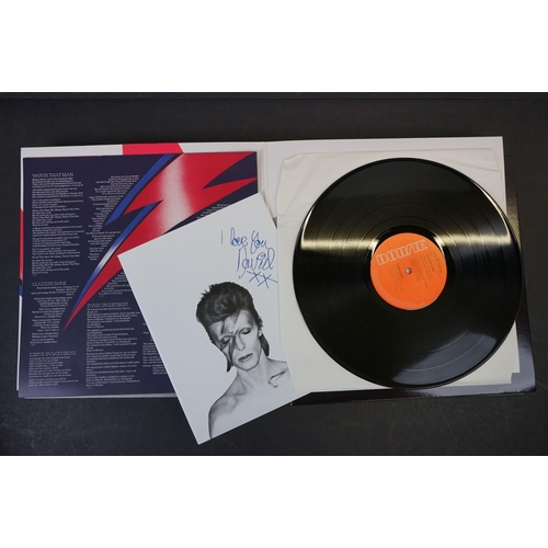 251 - Vinyl - David Bowie Five Years 1969-1973 Box Set, complete and ex, a bit of squash & wear to outer b... 