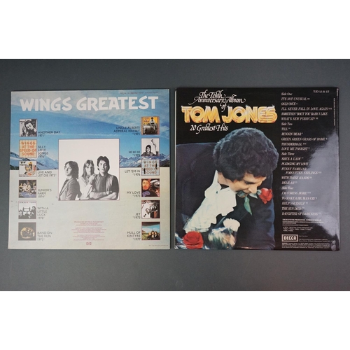 1143 - Vinyl - Beatles / Wings / Tom Jones 4 LP's to include 1962/66 and 67/70 from the Beatles both black ... 